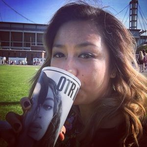 Hi, I’m Kristhine! Welcome to my closet!